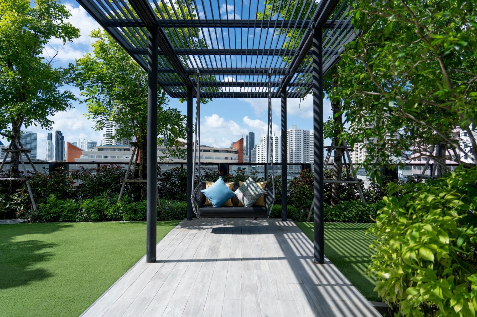 Walton Suites Sukhumvit Bangkok Exterior foto